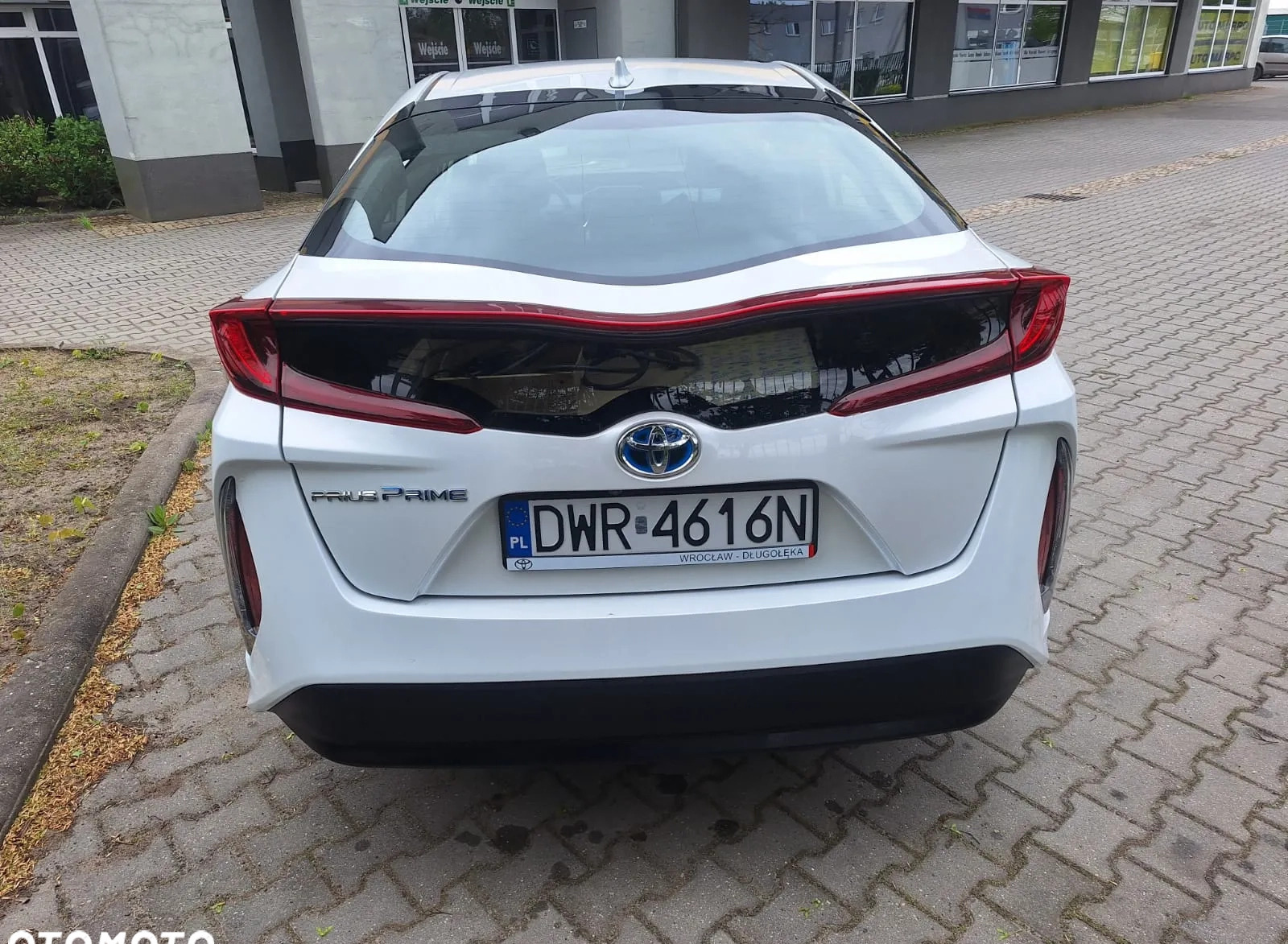 Toyota Prius cena 122900 przebieg: 14156, rok produkcji 2022 z Wrocław małe 137